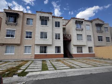 Venta en Real Navarra departamento al sur de Pachuca