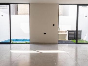 VENTA en Residencial Arbolada
