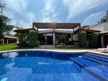 VENTA EN SURCO: UNA CASA QUE LO TENGA TODO. Y MUCHO MAS!