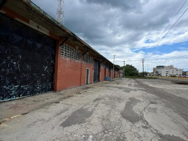 Venta Galpón Carretera Moron Coro Tucacas