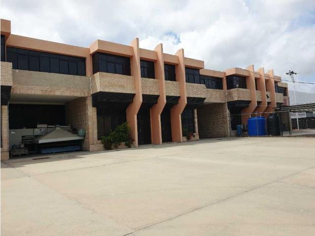 VENTA GALPON ZONA INDUSTRIAL 3 AV CARLOS GIFFONI CERCA DE MERCABAR