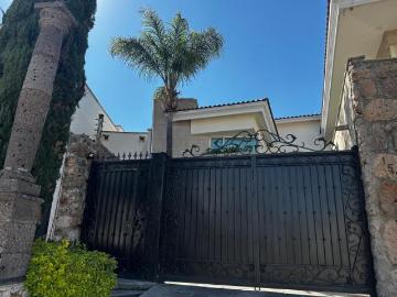 Venta hermosa casa cumbres del campestre