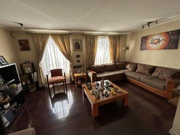 VENTA HERMOSA CASA DE 3 PISOS CON 5D EN JARDÍN ALTO