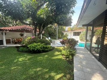 VENTA hermosa casa en fracc Tabachines