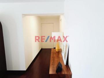 Venta Hermoso Departamento En San Isidro Camino Real Piso 9