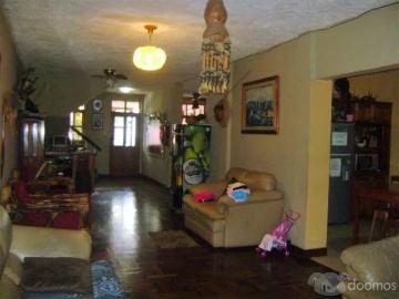 venta inmueble turistico $ 180,000 a una cuadra Plaza de Armas, dos pisos