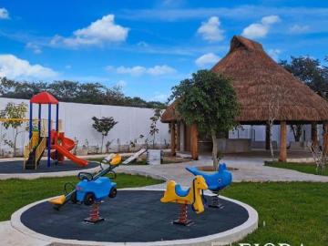 VENTA INMEDIATA CASA 1 PLANTA 3 RECÁMARAS,ALBERCA Y AMENIDADES EN CHOLUL