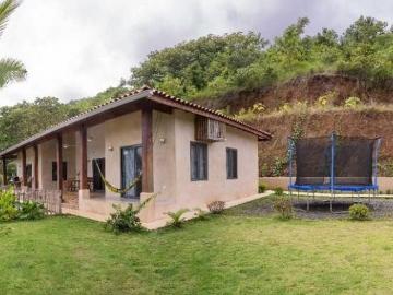 VENTA INCREIBLE CASA CON VISTA AL MAR, EN LOS SANTOS