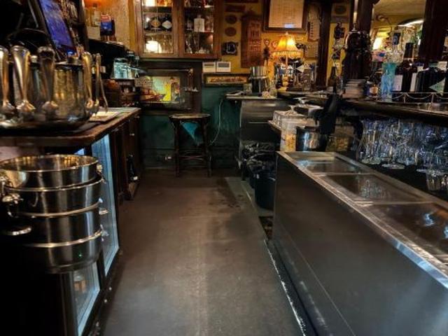 VENTA LOCAL CAFE Y COPAS EN CENTRO ZARAGOZA