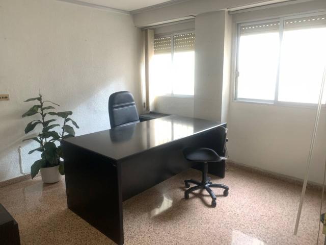 VENTA LOCAL CARRUS OESTE
