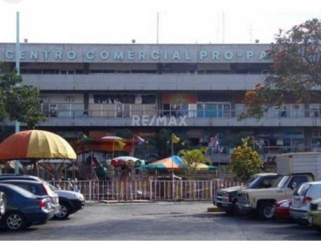 Venta Local Comercial en 50.000$ C.C. Propatria 122m2