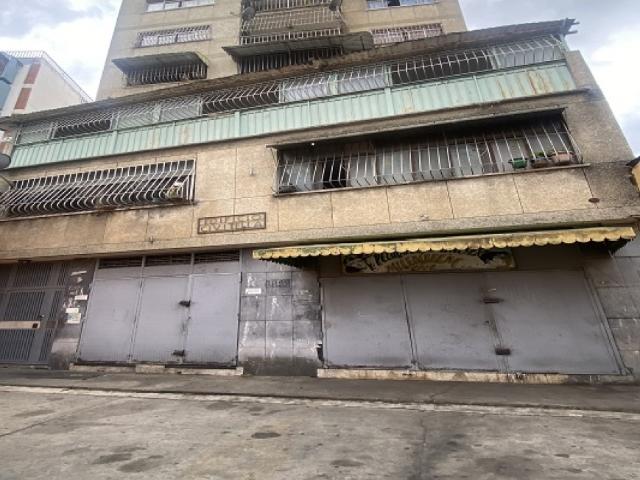 VENTA LOCAL COMERCIAL EN AV SAN MARTIN A PIE DE CALLE
