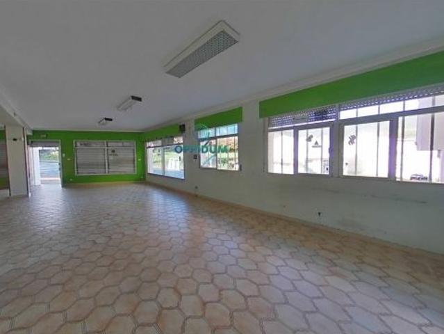 Venta Local comercial en esquina en Cariño, A Coruña