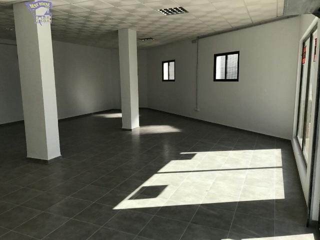 VENTA LOCAL COMERCIAL EN ZONA DE LAS CANTERAS