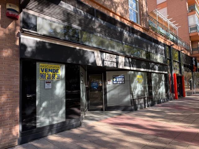 VENTA LOCAL COMERCIAL ZONA RANERO