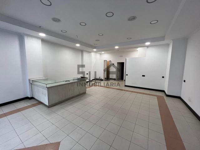 VENTA LOCAL EN ZONA CENTRO