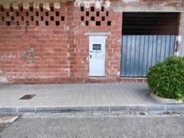 VENTA LOCAL EN BRUTO 1.024 m2 EN YECLA | IDEAL INVERSIÓN Y NEGOCIOS