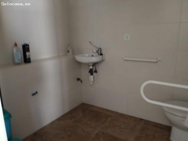 VENTA LOCAL EN PUERTO REAL CON POSIBILIDAD DE CAMBIO DE USO