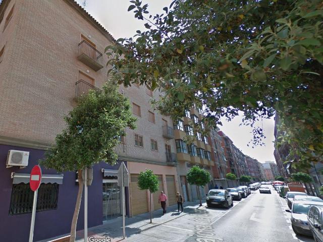 VENTA LOCAL + GARAJES 1500 m2 CONSTRUIDOS EN QUART DE POBLET