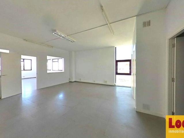 Venta locales en emblemático edificio de Santander