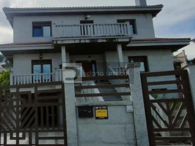 Venta Majestuosa Casa En Las Lamas Superficie: 500M2 Precio. 500m² Ourense