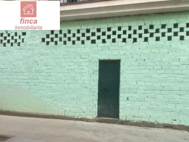 VENTA MONTIJO LOCAL COMERCIAL EN ZONA CENTRO, ZONA DE MUCHO PASO, AMPLIO Y DIAFANO