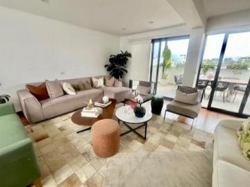 Venta Moderno Penthouse duplex frente a parque con terraza en Mirasidro M