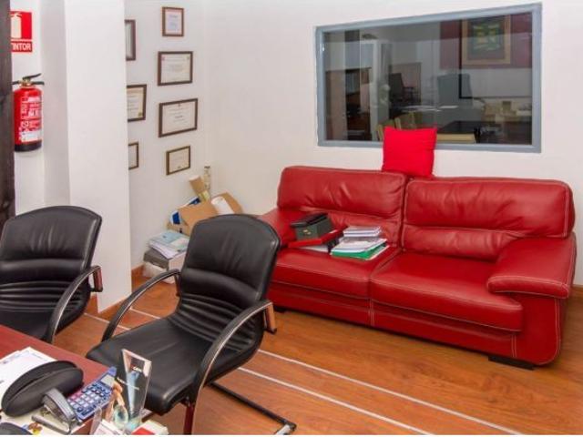 VENTA O ALQUILER CON OPCION A COMPRA _ LOCAL 240 metros