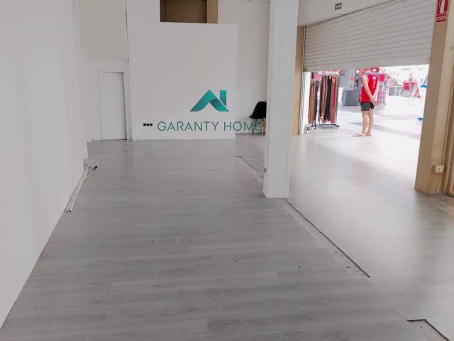 VENTA O ALQUILER DE LOCAL en centro comercial