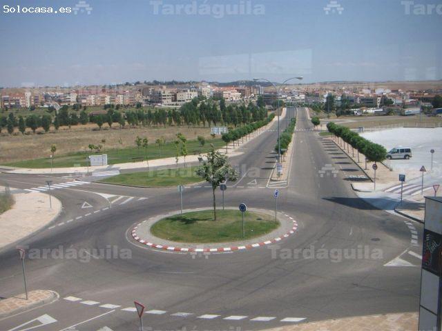 VENTA O ALQUILER DE 1.000 M2 DE LOCAL COMERCIAL EN POLÍGONO MONTALVO III