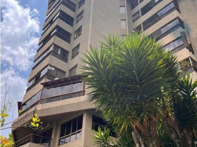 Vendo/alquilo PH c/terraza vista vila 550m2 La Tahona 2149