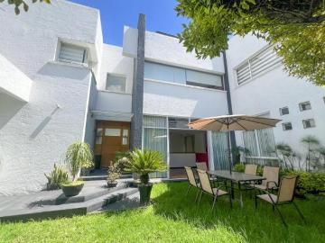VENTA O RENTA AMPLIA RESIDENCIA DOBLE ACCESO, A UNA CUADRA CHURUBUSCO