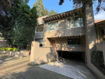 Venta o Renta de Casa en la privada más exclusiva de la Herradura