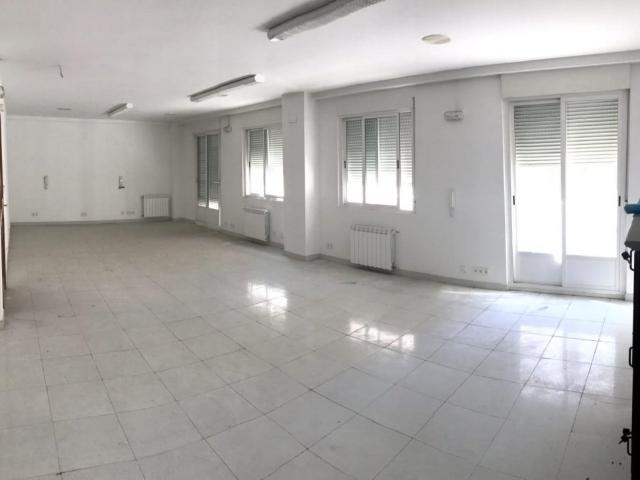 VENTA: Oficina O Barco de Valdeorras