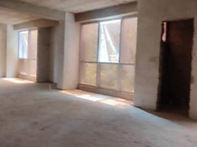 Venta Oficina en Obra Gris en La Arboleda Maracay