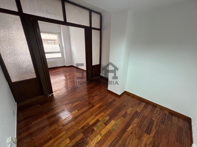 VENTA OFICINA EN ZONA CENTRO