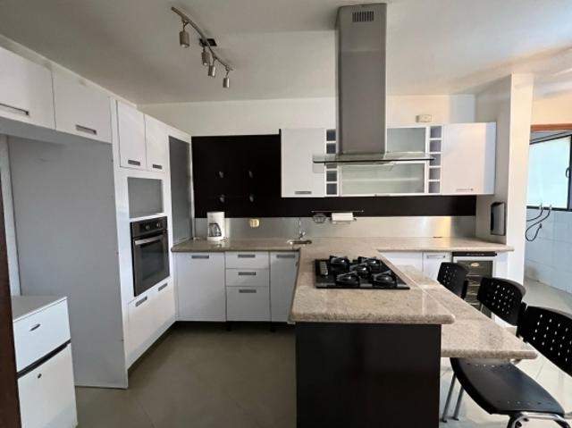 Venta Penthouse en la Urb. Valles de Camoruco