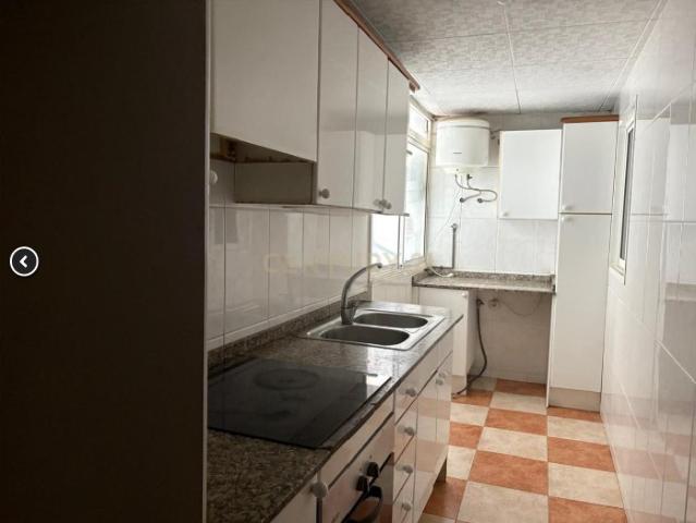 Venta piso okupado en La Torrassa, Hospitalet de Llobregat