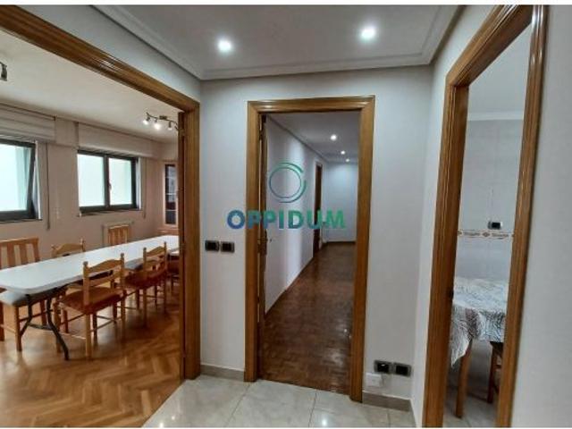 Venta Piso con vistas al mar en Zalaeta, A Coruña, 3 dormitorios, garaje y trastero junto a las play