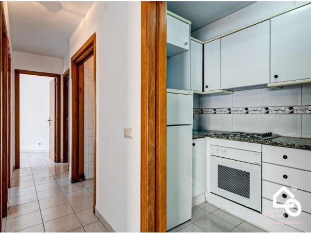 VENTA PISO EN IGUALADA ZONA LA MASUCA 3 HABITACIONES, TERRAZA Y TRASTERO!