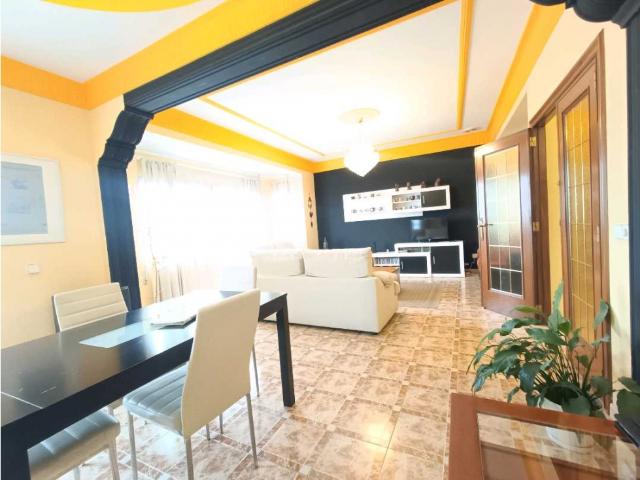 VENTA PISO EN PEDREGUER