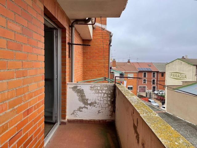 VENTA PISO EN VALENCIA DE DON JUAN