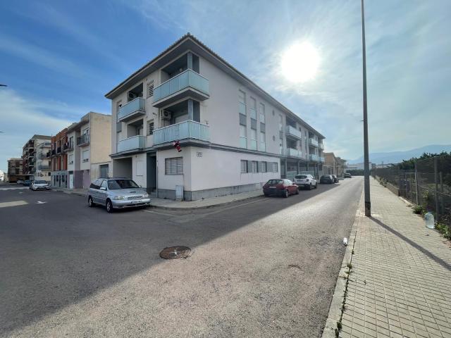 Venta Piso planta baja con garaje y trastero en Benavites