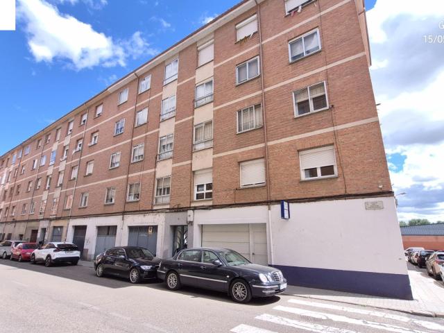 VENTA PISO ZONA CANDELARIA: 3 HABITACIONES CON GARAJE INDEPENDIENTE