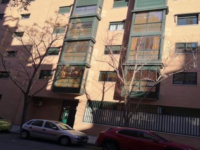 VENTA PLAZAS DE GARAJE PAU CARABANCHEL