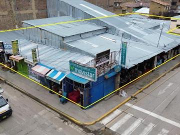 Venta propiedad en Esquina Calle Arequipa e Ica como terreno a una cuadra del Parque Huamanmarca