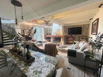 Venta, preciosa casa tipo cabaña en Avándaro