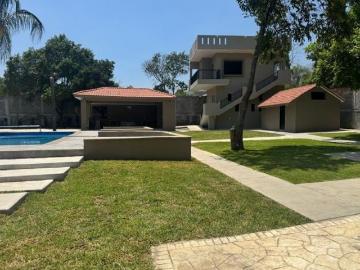 VENTA Quinta de 4,300 M2 en COL. SAN PEDRO en Santiago Casa de 500 m2 | ALBERCA | Terraza | PALAPA