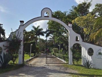 VENTA RANCHO SALON DE EVENTOS CARRETERA CANCUN LEONA VICARIO