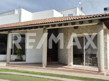 VENTA RESIDENCIA AVENIDA CONSTITUYENTES PRIVADA DE ALBA